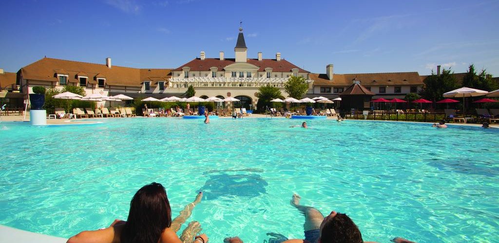 How to get from Paris airports to Disney Hotel Marriott’s Village