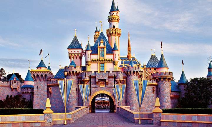 A first-time traveler’s guide to Paris Disneyland